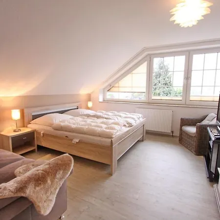 Moewenstrasse Haus 1 Inkl Wlan Грёмиц